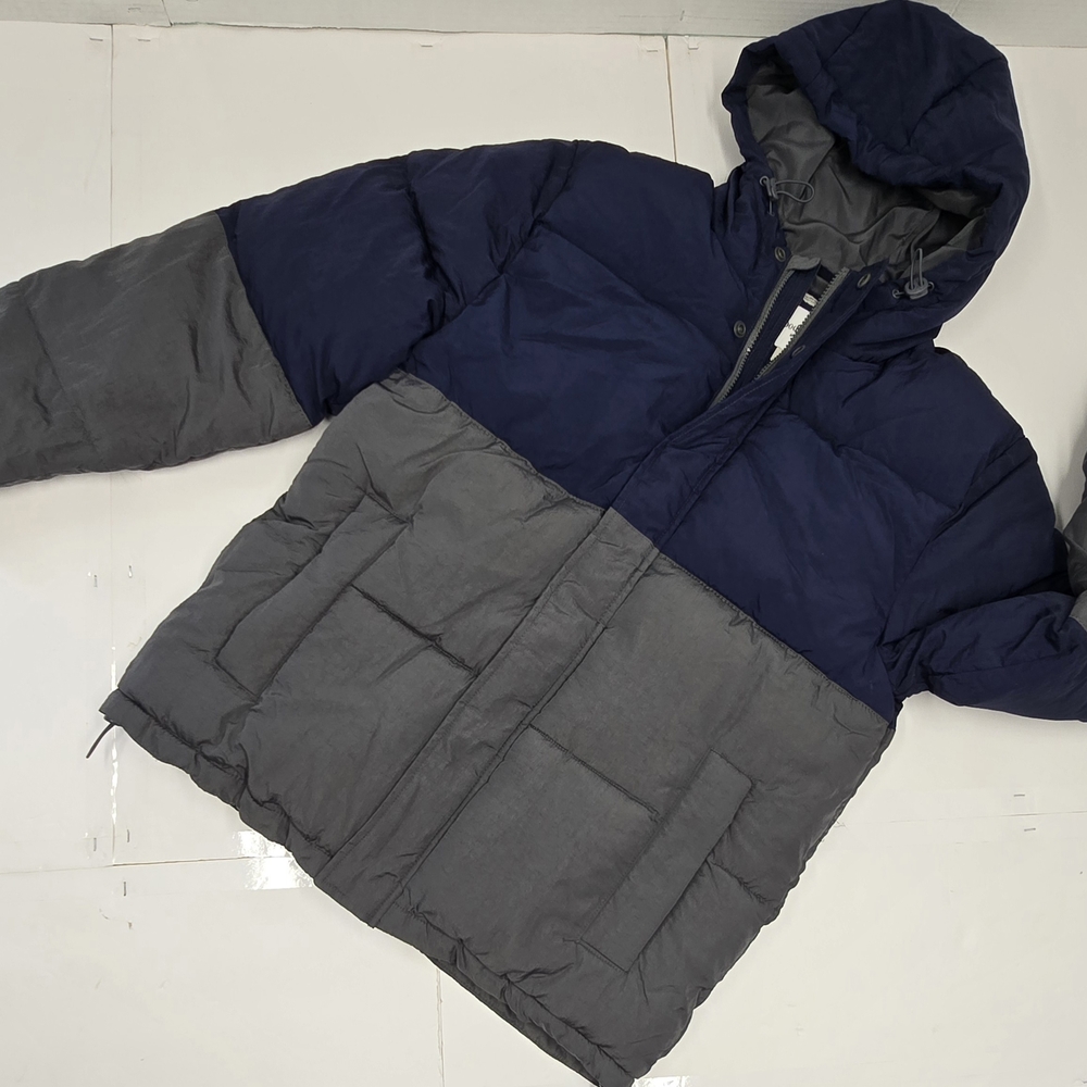 Goodfellow & Co Blue and Gray Puffer Jacket with Quilted Design